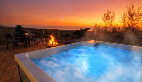 Two Bedroom Apartment with Shared Pool