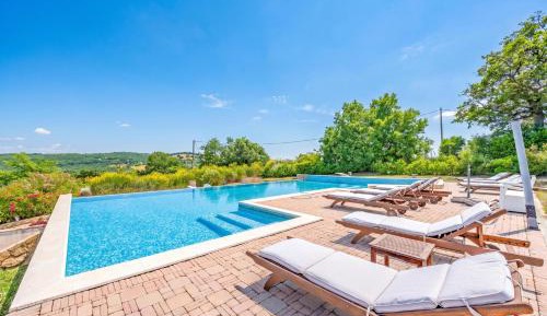 Deluxe Villa