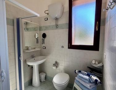 Economy Double or Twin Room