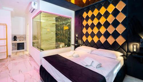 King Room with Spa Bath