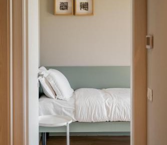 Two-Bedroom Deluxe Apartment with Garden View