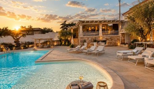Deluxe Villa