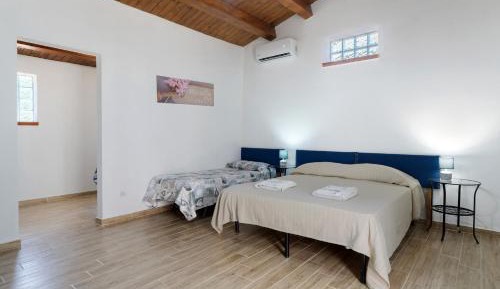 One-Bedroom Apartment with Garden View