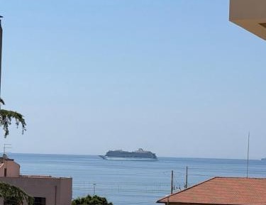 Two-Bedroom Apartment with Terrace and Sea View