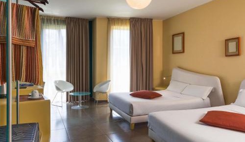 Superior Room with Two Double Beds