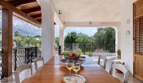 Villa with Garden View