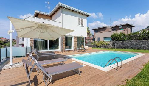 Villa with Sea View