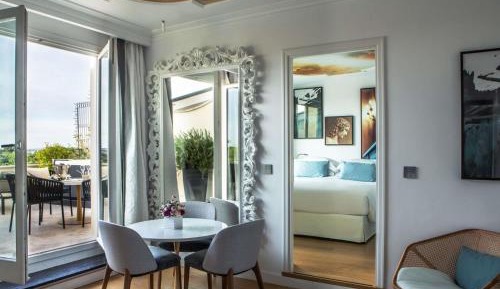 Suite with Spa Bath and Panoramic Terrace