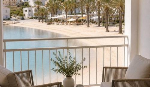 Two-Bedroom Apartment with Terrace and Sea View