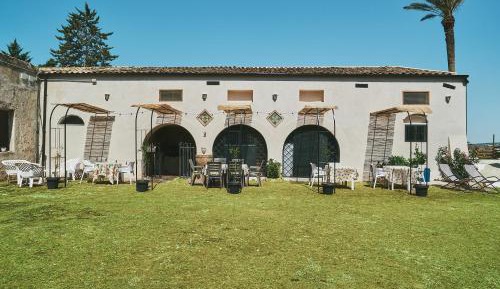 Villa with Garden View