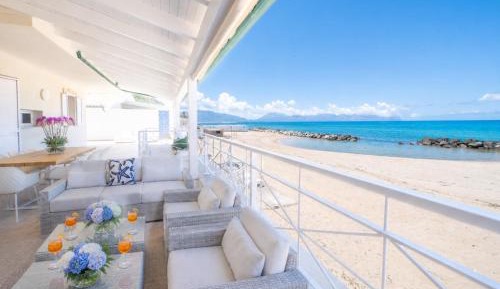 Villa - Beach Front