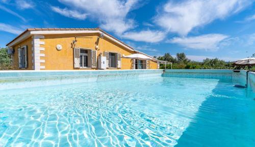 Villa with Sea View