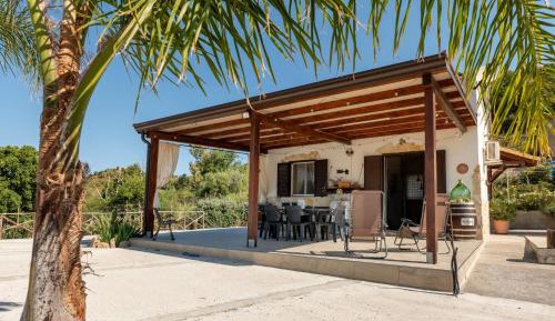 Villa with Garden View