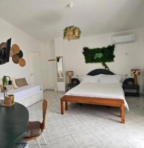 Deluxe Double Room with Balcony and Sea View