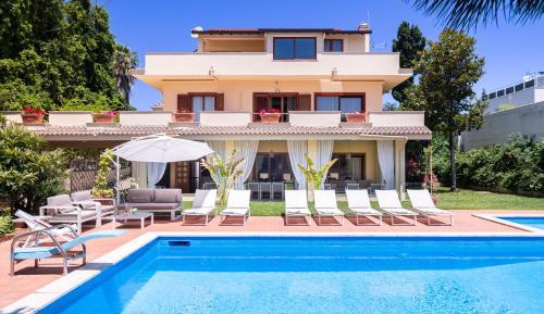 Villa with Private Pool