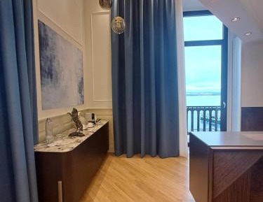 Executive Suite with Sea View