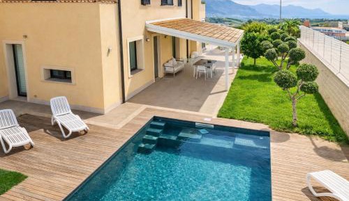 Villa with Private Pool