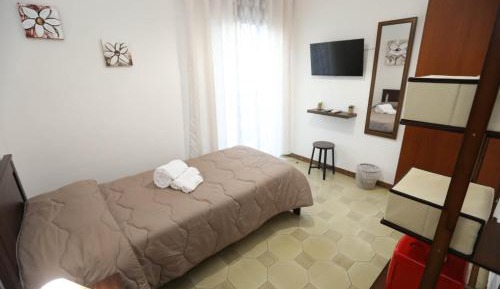 Single Room with Private Bathroom