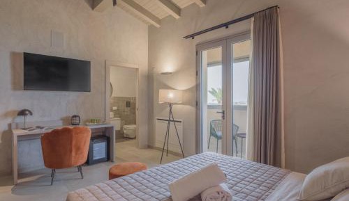 Triple Room with Balcony