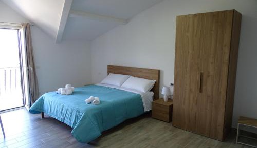 Triple Room with Balcony