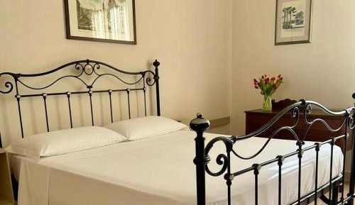 Deluxe Double Room with Shower