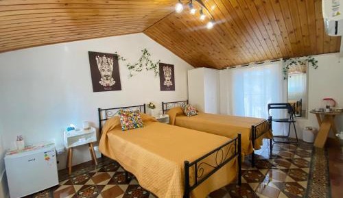 Twin Room with Shared Bathroom