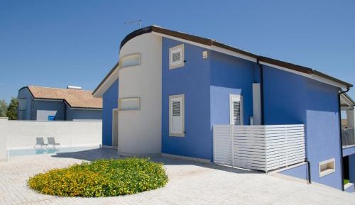 Villa - Beach Front