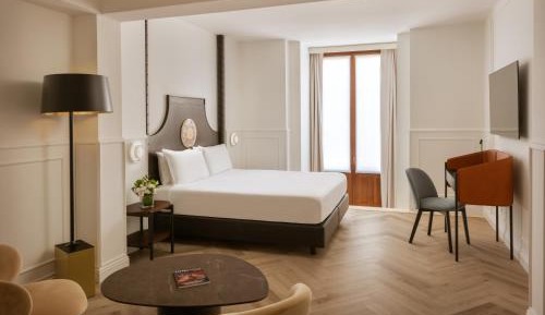 Prestige Double Room with View