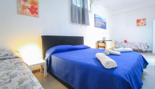 Quadruple Room with Private Bathroom