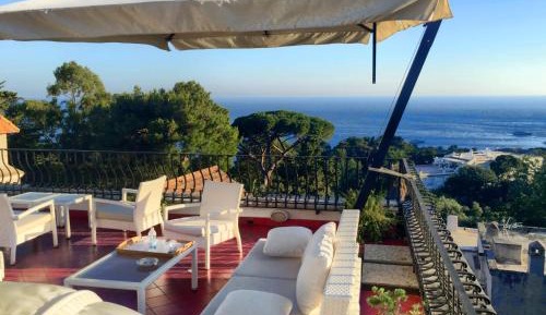 Suite with front sea view and balcony