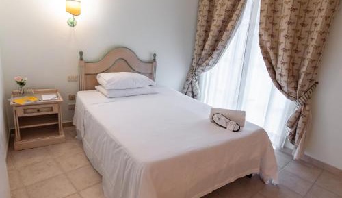 Single Room with Garden View