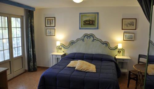 Standard Triple Room  with garden view 