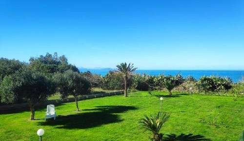 Villa - Beach Front