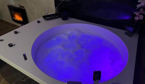 Suite with Spa Bath