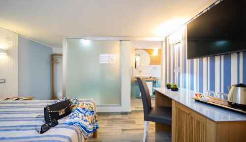 Large Double Room