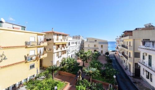Two-Bedroom Apartment with Balcony and Sea View