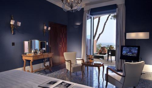 Deluxe Double or Twin Room with Balcony and Sea View