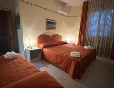 Economy Triple Room