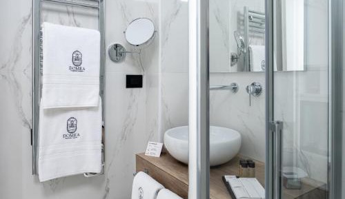 Double or Twin Room with Private Bathroom