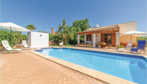 Three-Bedroom Vacation Home 