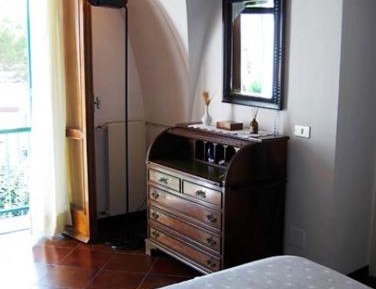 Deluxe Suite with Sea View