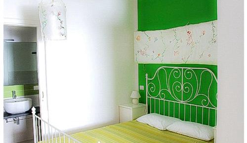 Quadruple Room with Private Bathroom