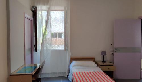 Single Room - Disability Access