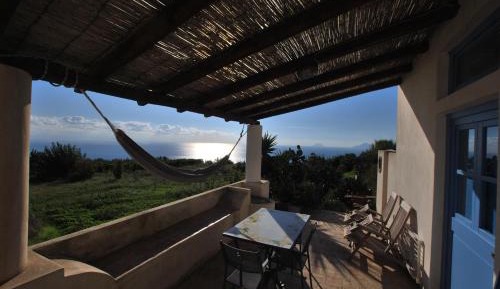 Cottage with Terrace and Sea View - Split Level