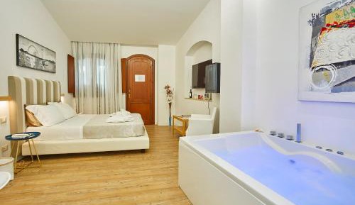 Superior Double Room with Jacuzzi
