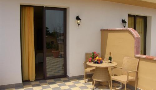 Basic Triple Room