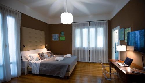 Deluxe Double Room with Balcony and Sea View