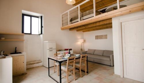 Deluxe Apartment