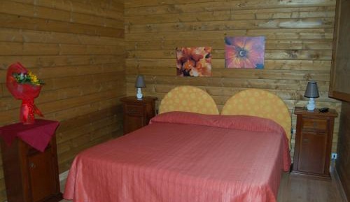 One-Bedroom Bungalow