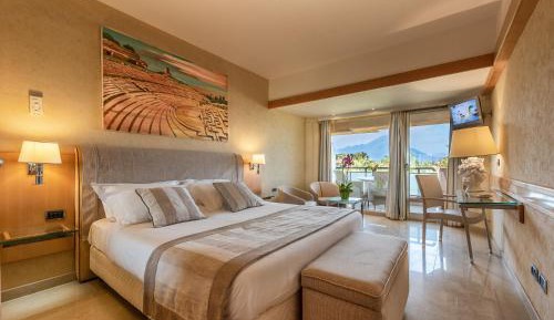 Double Room with Pool View
